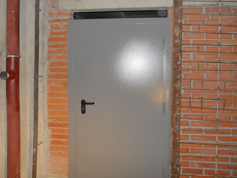 Металлическая дверь с нитроэмалью